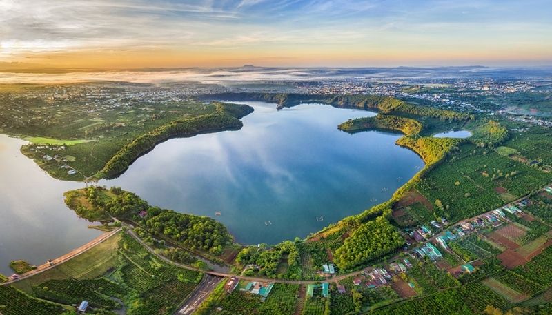 giấc mơ ao hồ sông ngòi